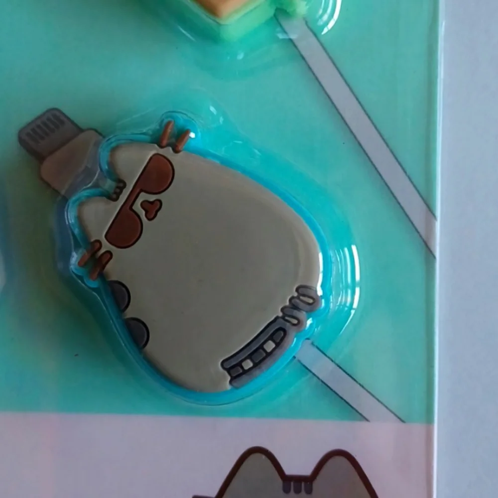 Pusheen cable end protectors BNIB VHTF RARE